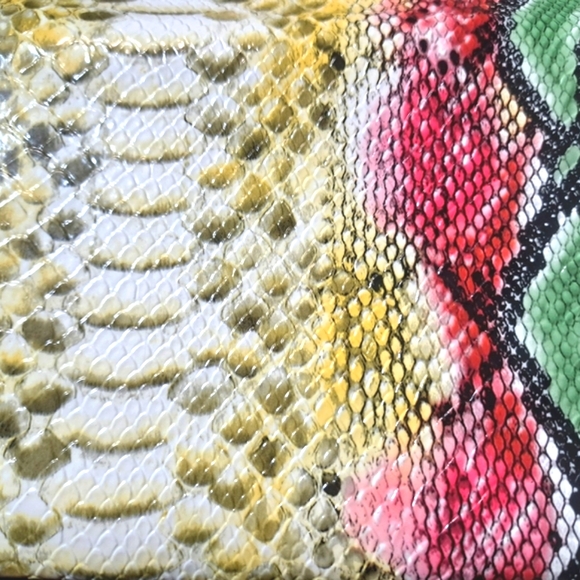 Vintage faux Snakeskin clutch - Picture 8 of 9